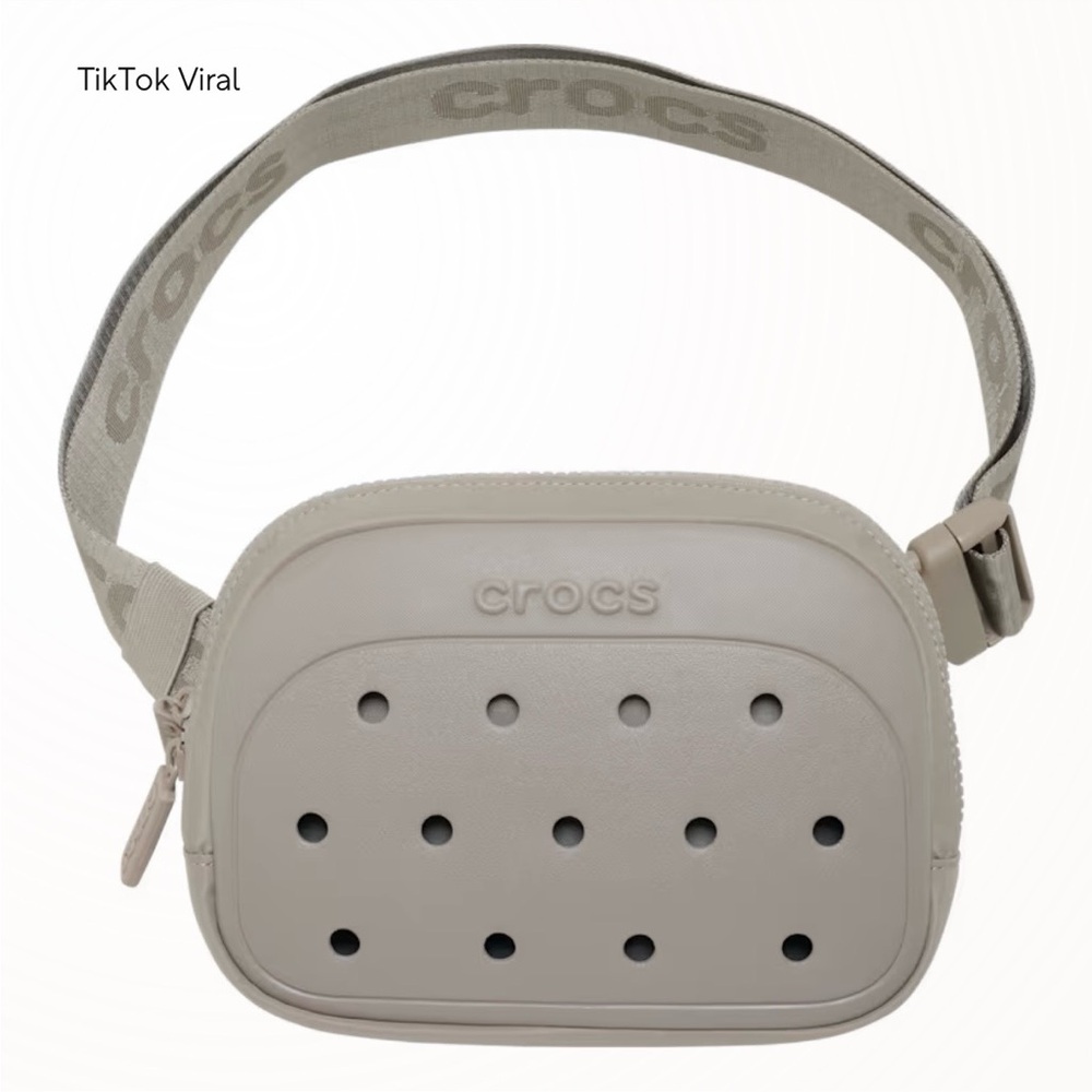 NWT Crocs belt bag